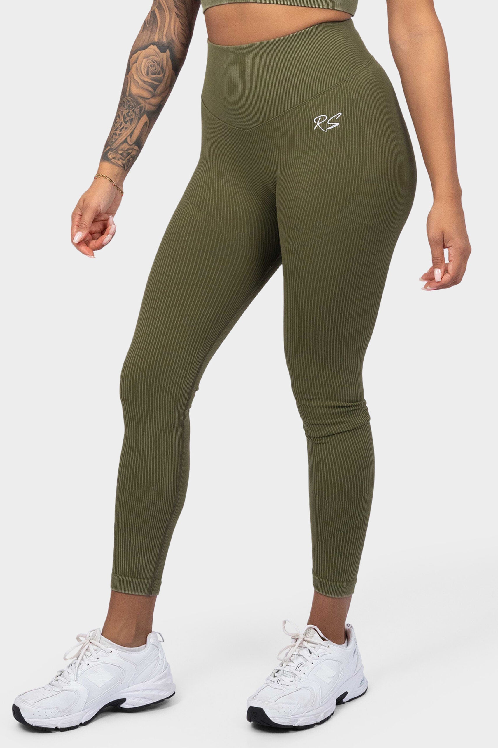 collie-legging-green-side